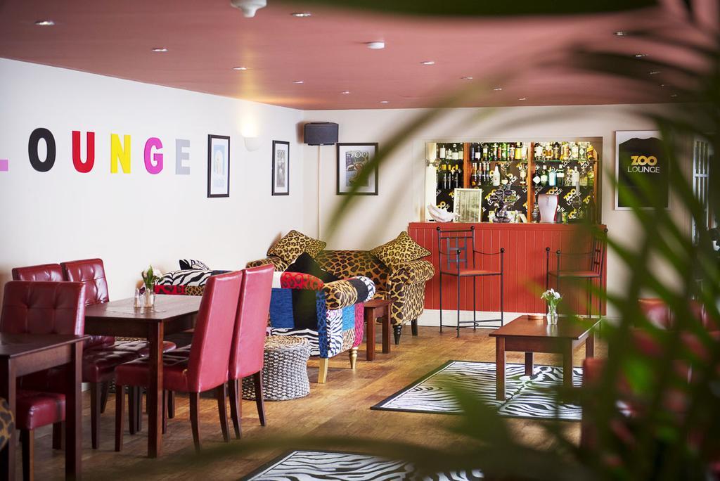 Molesworth Arms Hotel 3*