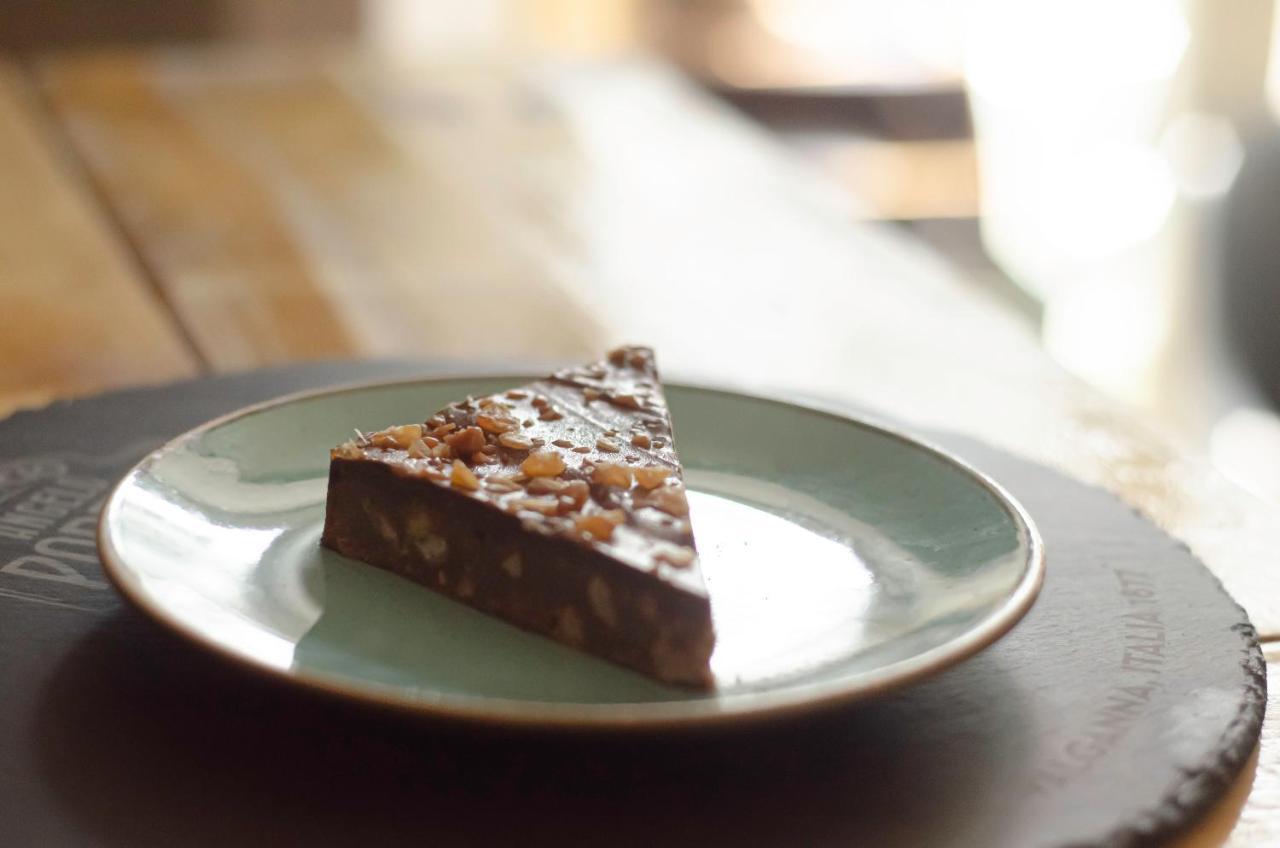 Molesworth Arms Отель Уэйдбридж